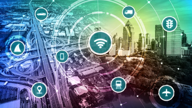 Foto concepto de tecnología de transporte inteligente para el futuro tráfico de automóviles en la carretera