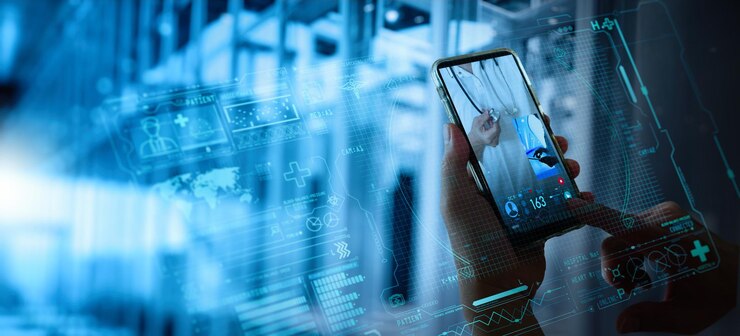 Concepto de telemedicina Mano que sostiene el teléfono inteligente Médico en línea que comunica al paciente