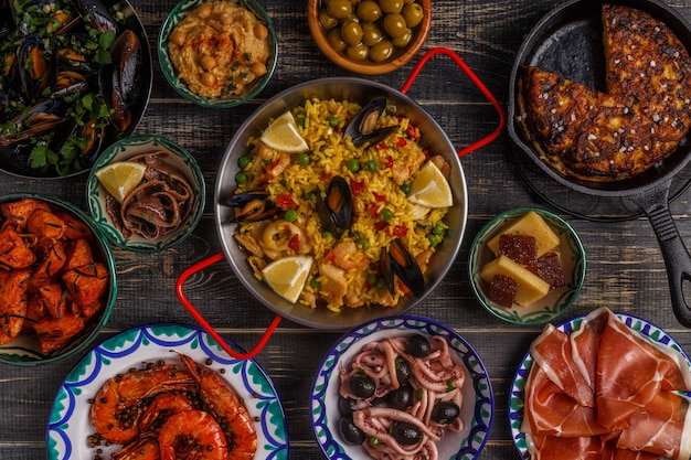 Concepto típico de tapas españolas.