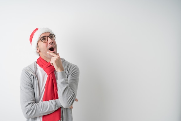 Conceptos de Navidad - hombre joven gesticulando