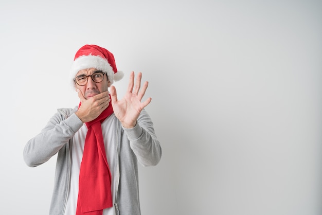 Conceptos de Navidad - hombre joven gesticulando