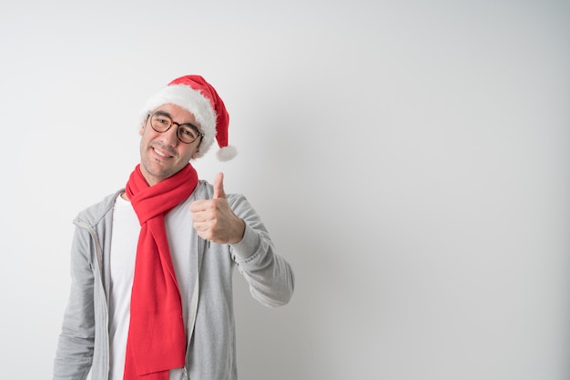 Conceptos de Navidad - hombre joven gesticulando