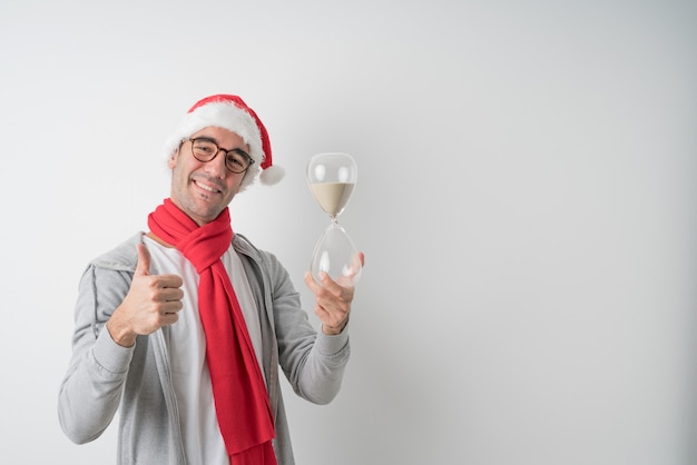 Conceptos de Navidad - hombre joven gesticulando