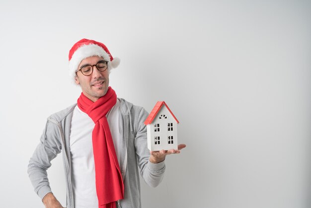 Conceptos de Navidad - hombre joven gesticulando