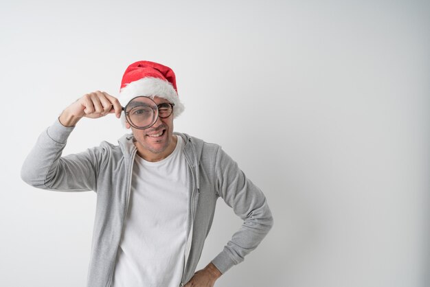 Conceptos de Navidad - hombre joven gesticulando