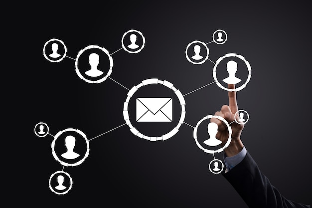 Ícone de e-mail e usuário, sinal, marketing de símbolo ou conceito de boletim informativo, diagrama. Enviando e-mail