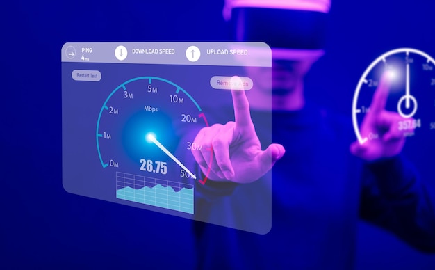 Conexión rápida a Internet con el concepto de tecnología Metaverse, Empresario con gafas VR toque virtual Pantalla virtual de medición de velocidad de Internet, concepto de Internet y tecnología