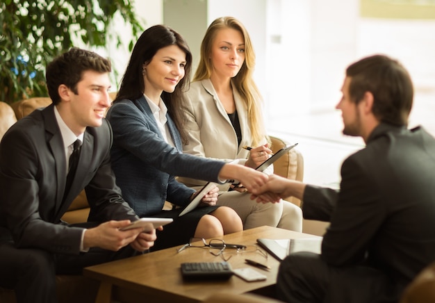 conferência de empresários.