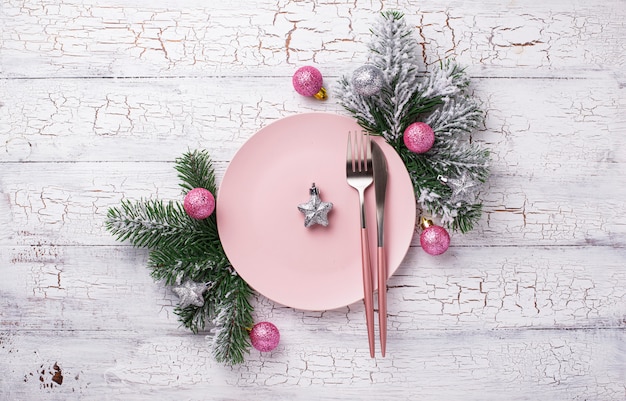 Configuração de mesa de natal na cor rosa