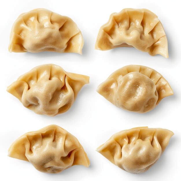 Foto conjunto de albóndigas crudas aisladas ravioli sin cocinar gyoza dim sum jiaozi pelmeni momo tortellini