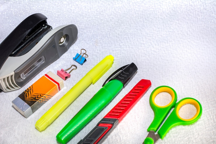 Conjunto de artículos de papelería. Kit para útiles escolares y de oficina y papelería escolar y de oficina.