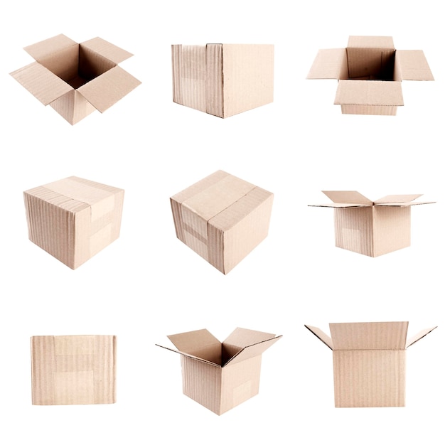 Un conjunto de cajas de cartón aisladas sobre un fondo blanco Longitud 9 cm x anchura 9 cm x altura 8 cm