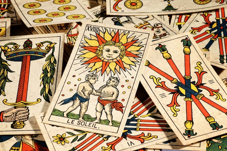 Foto conjunto de cartas de tarô