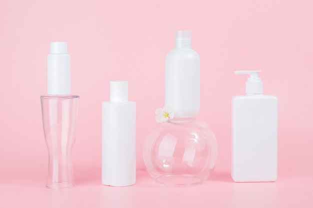 Conjunto de cosméticos de cuidados para tratamentos de beleza