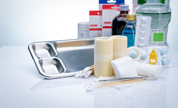 Conjunto de curativos para tratamento de feridas equipamento para tratamento de feridas no hospital para enfermeira conforma a pinça de bandagem
