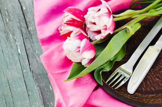 Conjunto de mesa festiva para dia das mães ou aniversário.