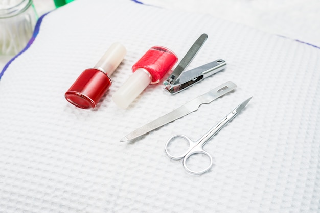 Conjunto de pedicure em pano branco