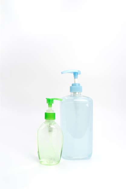 Conjunto de sanitizante gel de proteção azul e verde de proteção Coronavírus (COVID-19), isolado.