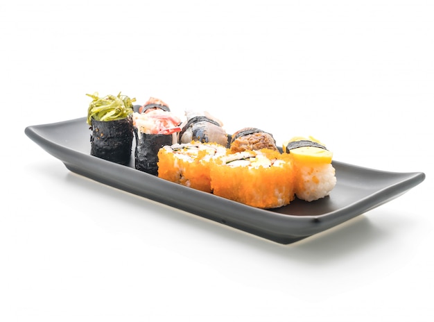 Conjunto de sushi e maki roll