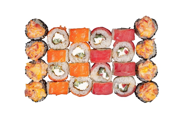 Conjunto de sushi servido em fundo branco