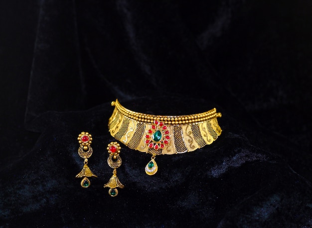 conjunto de joyas de novia de oro premium