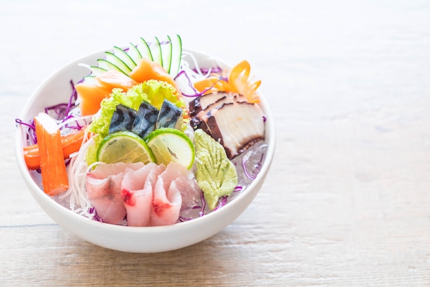 conjunto mixto de sashimi