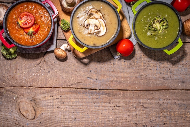 Conjunto de sopas de crema de verduras de otoño