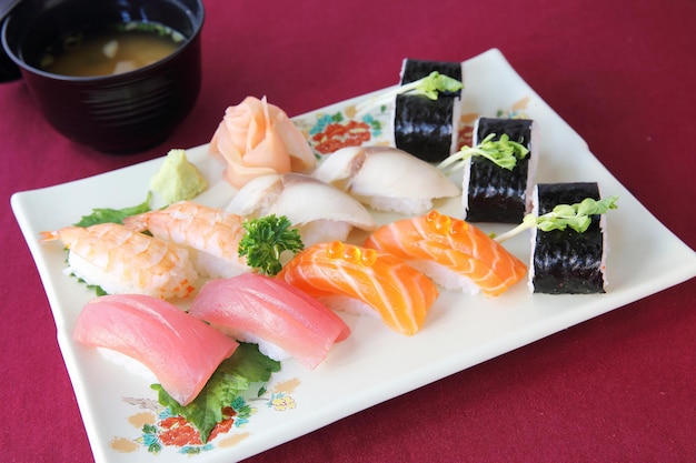 Conjunto de sushi