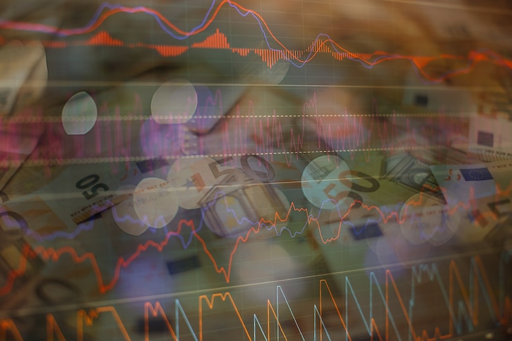 Foto conjunto de trabajo para analizar estadísticas financieras y analizar datos de mercado, para conceptos e informes comerciales y financieros.