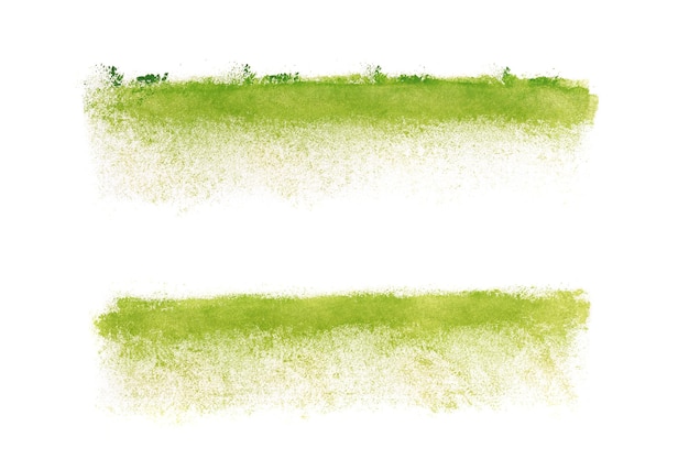 Conjunto de trazos de acuarela verde aislado sobre fondo blanco.