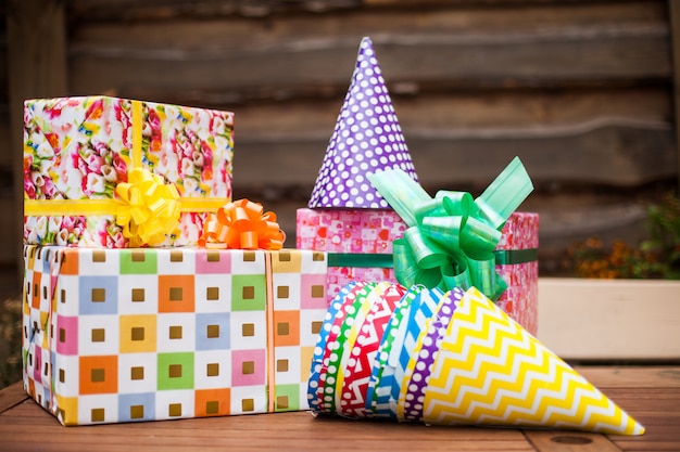 Foto conos de gorras para cumpleaños y regalos.