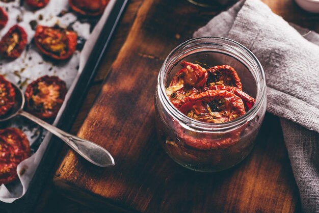 Conserva de Tomates al Horno en Tarro