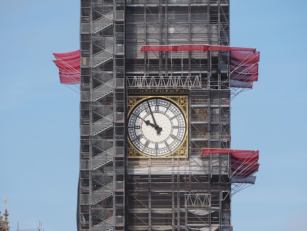 Foto conservação do big ben funciona em londres