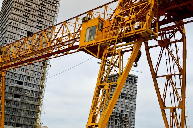 Construção de suporte de carga de ferro de metal amarelo alto estacionário pórtico poderoso industrial
