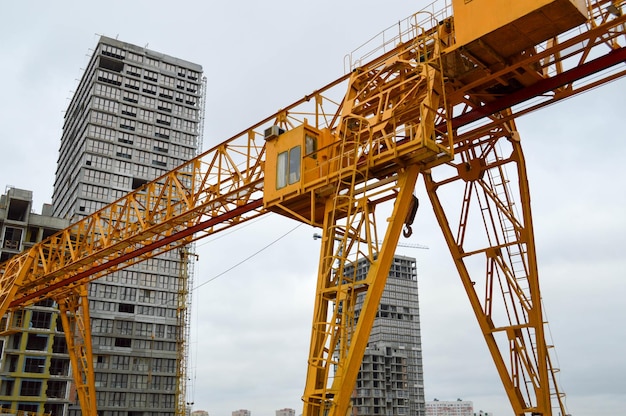 Construção de suporte de carga de ferro de metal amarelo alto estacionário pórtico poderoso industrial