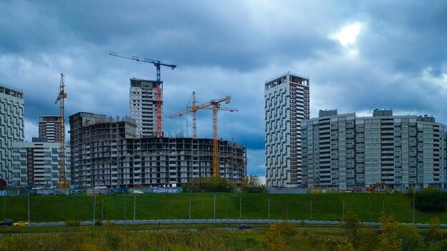 Construção de um complexo residencial moderno