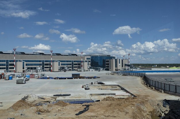 Construcción y reconstrucción de un aeropuerto moderno