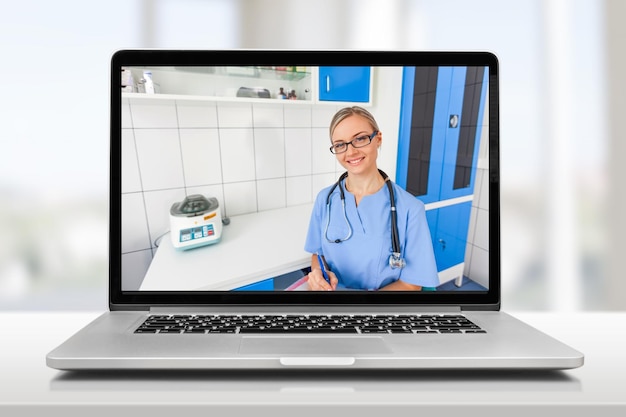 Consulta de bate-papo por vídeo médico. Conceito de telemedicina ou telessaúde.