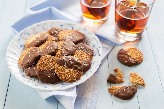 Cookies de chocolate com chá