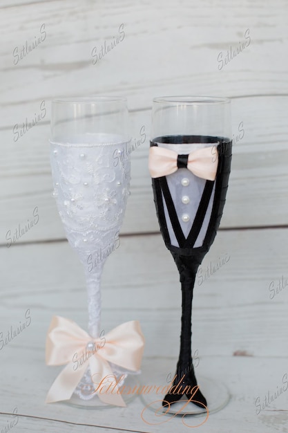 copas de boda gafas novia y novio. copas de vino para la boda