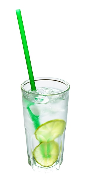 Foto copo alto com coquetel de gin tônico preparado