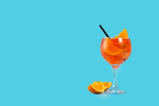 Copo de Aperol Spritz cocktail