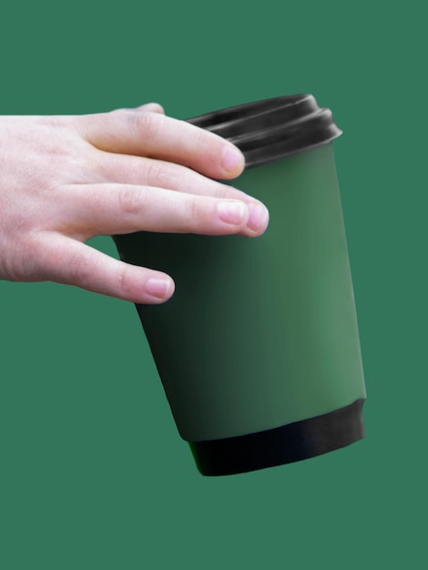 Copo de café de papel de cor com design simples e plano em fundo colorido e elegante