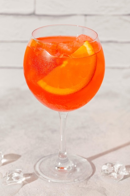 Copo de coquetel Aperol spritz gelado