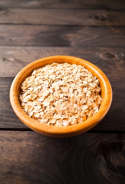 Copos de avena en un tazón