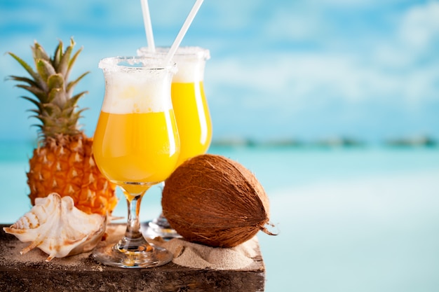 Coquetel de piña colada