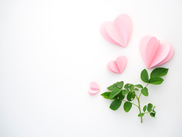 Corações de papel rosa amor criativo