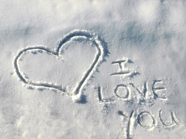 Corazón en la nieve