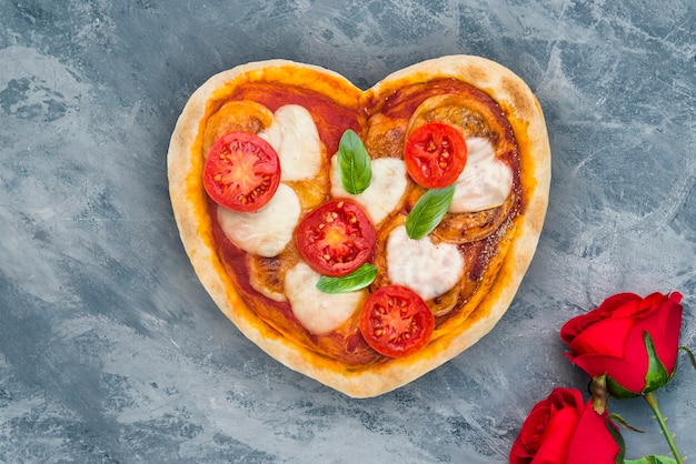 Corazón de pizza para el día de san valentín