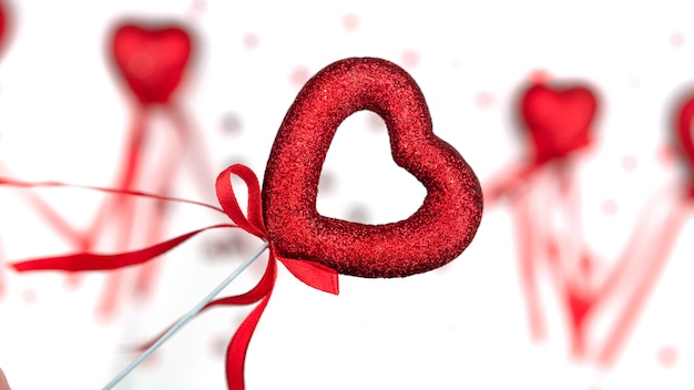 Corazón rojo en palo para el día de san valentín